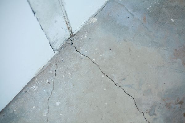 Cost of Garage Crack Repair in Turlock