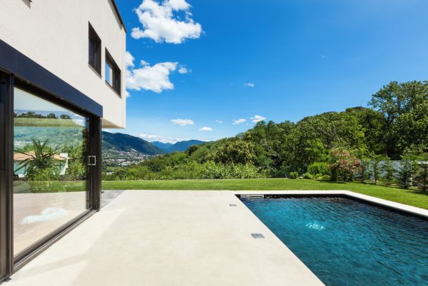 Cost of Poolside Concrete Repair in Turlock