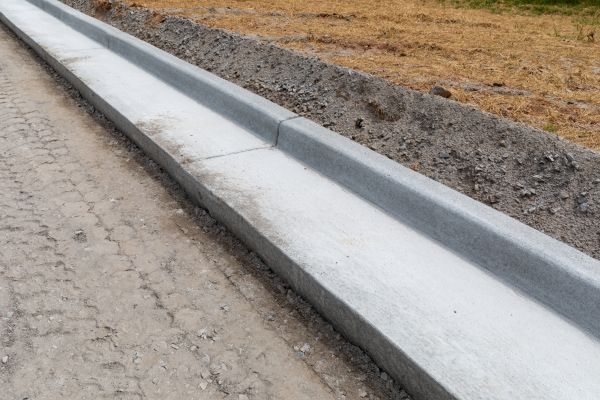 Cost of Concrete Curbing Repair in Turlock